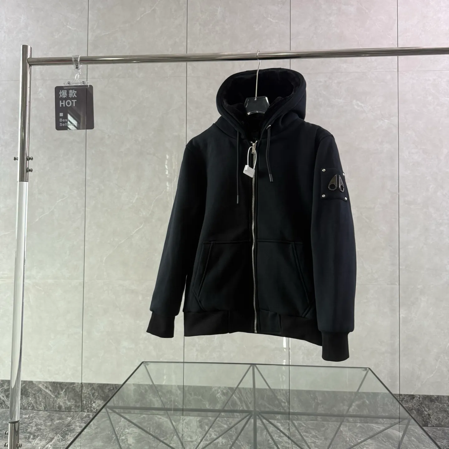 （ ） Moose Knuckles SS 23 、 ， ， ， 🍃 ， ， ， ☁️ ！ ♾️ ： ， Premium ， Authentic ！ Size：S-XXL 👉 👉